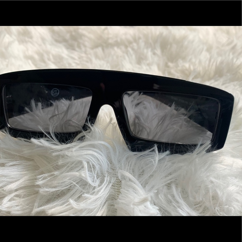 Fashionable Sunglasses❌SOLD❌